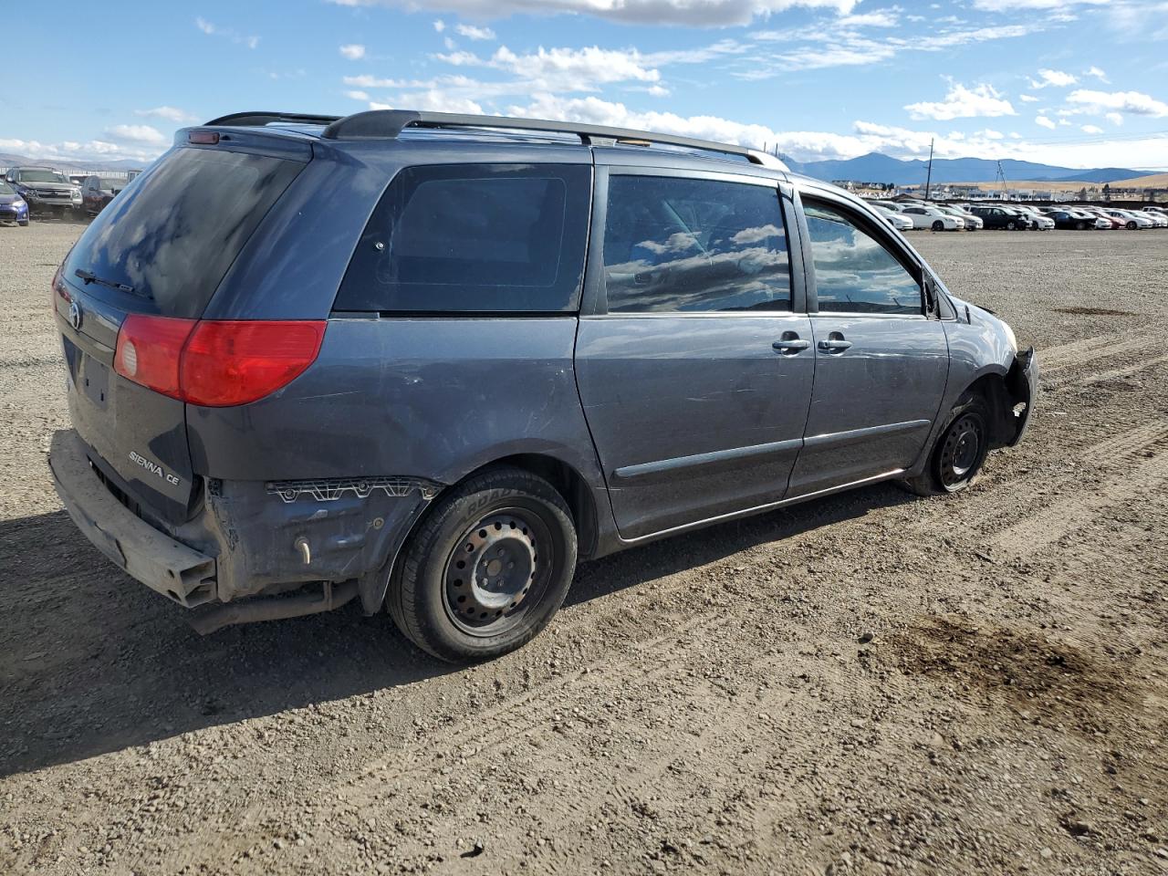 2007 Toyota Sienna - Image 3