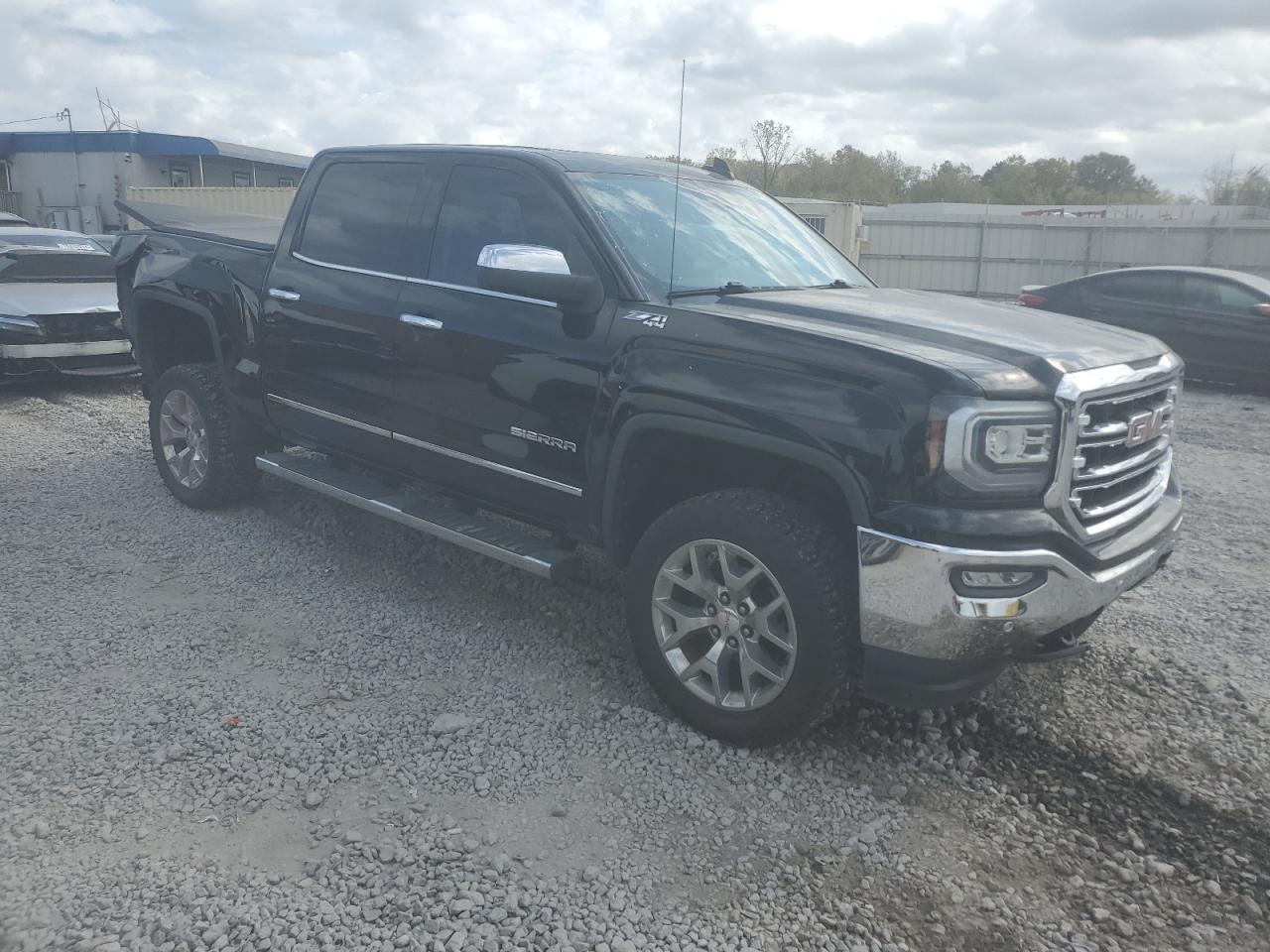 2018 GMC Sierra - Image 4