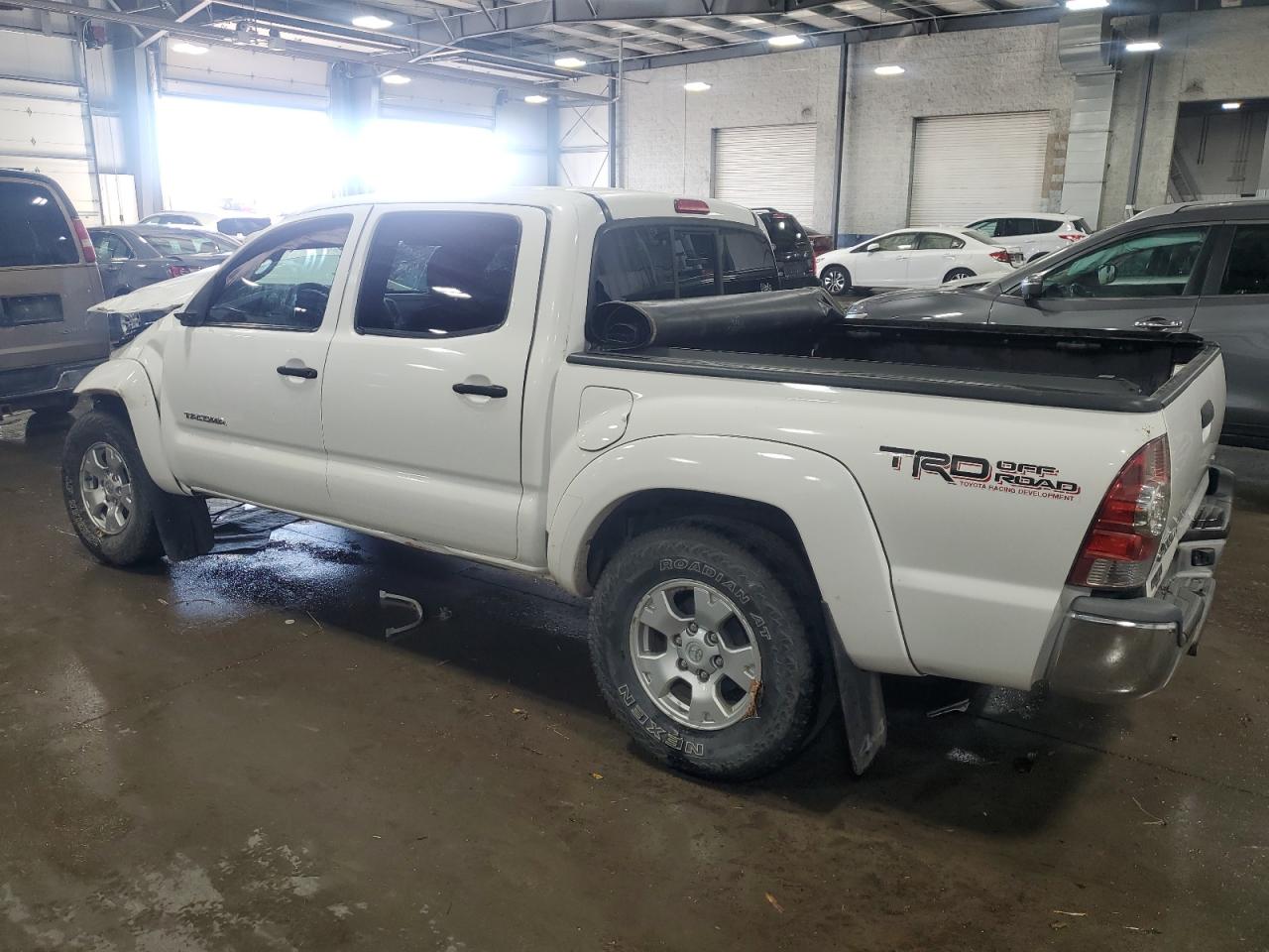 VIN 3TMLU4EN7DM119938 2013 TOYOTA TACOMA no.2