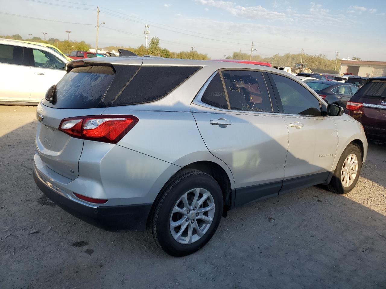 2020 Chevrolet Equinox - Image 3