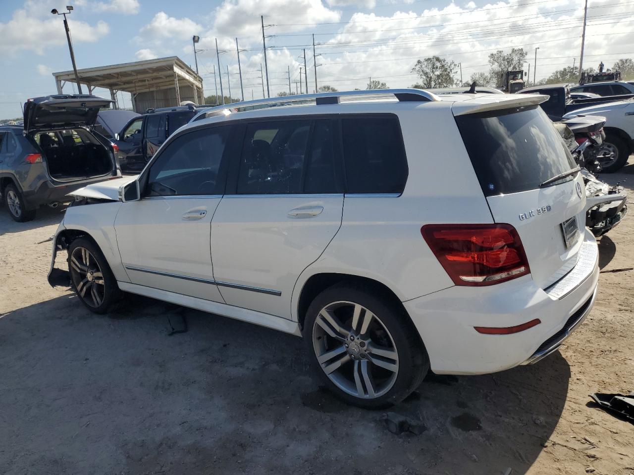 VIN WDCGG8JB8DG053111 2013 MERCEDES-BENZ GLK-CLASS no.2