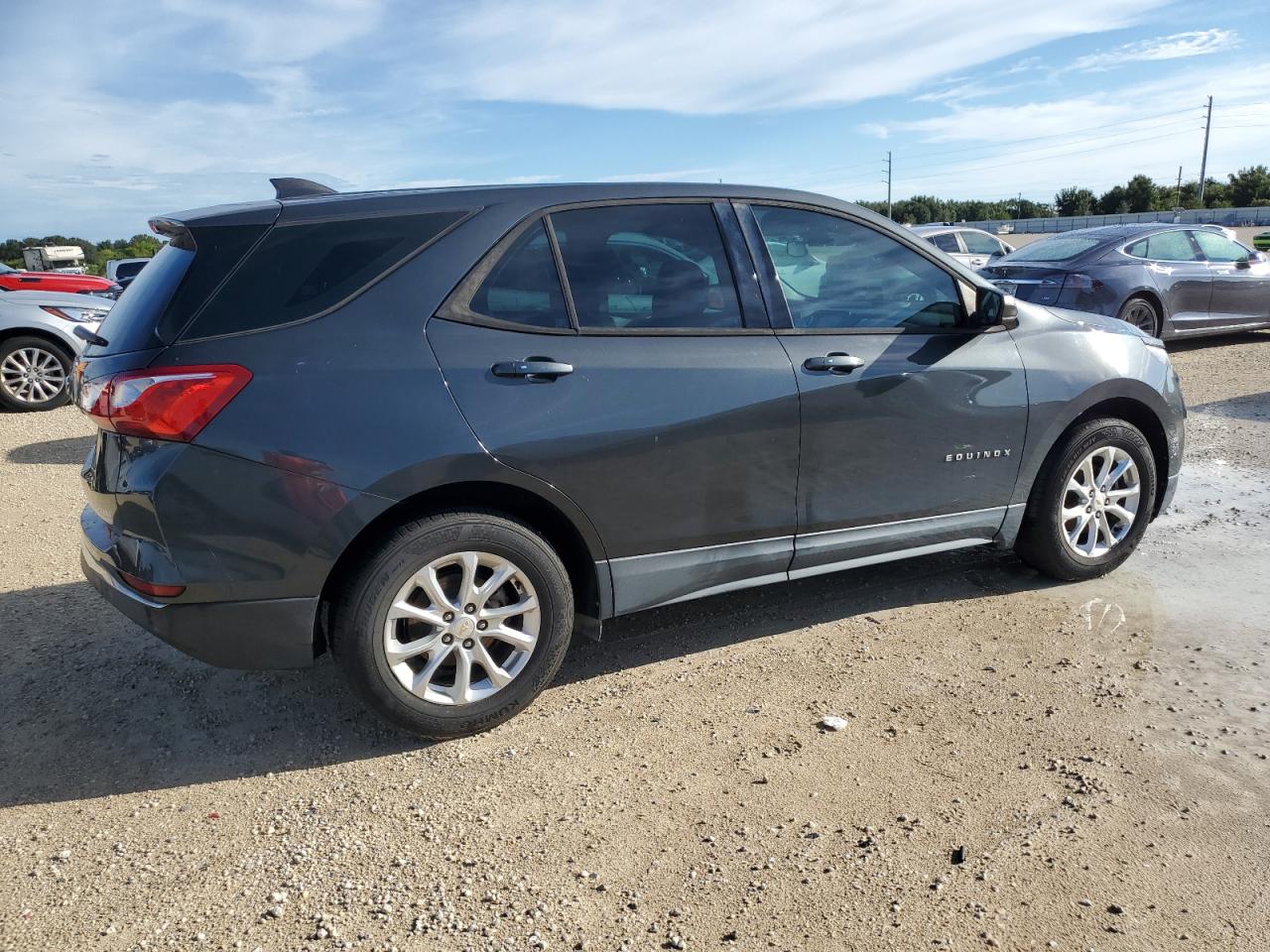 2018 Chevrolet Equinox - Image 3