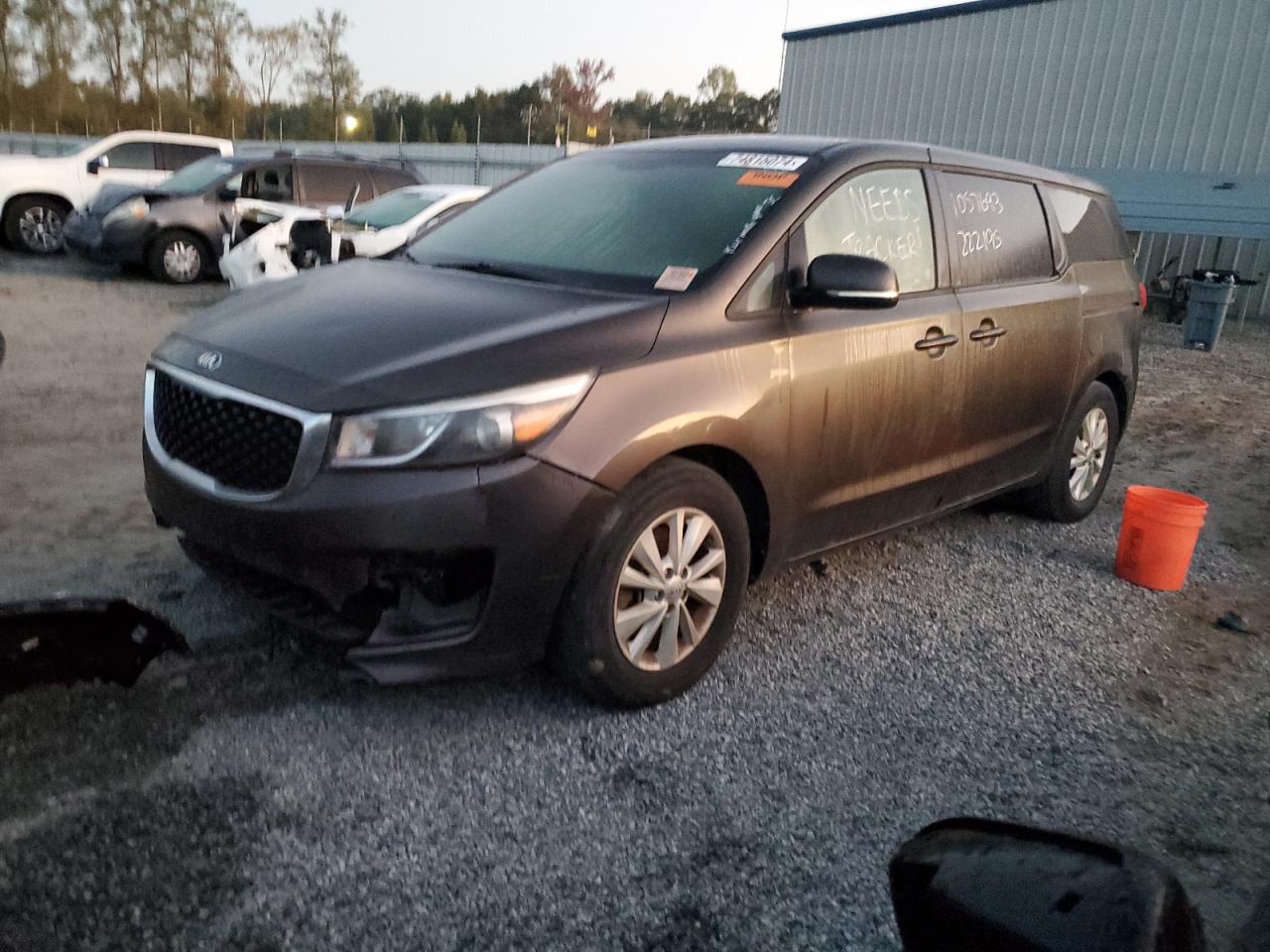 2017 Kia Sedona - Image 1
