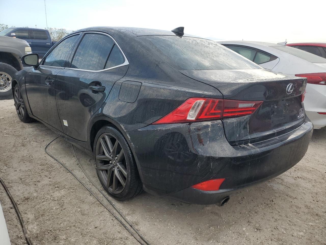 2014 Lexus IS - Image 2