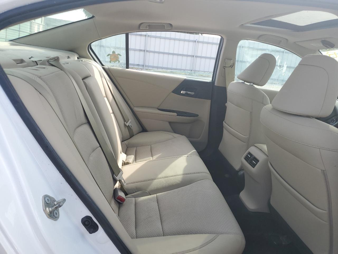 2015 Honda Accord - Image 10