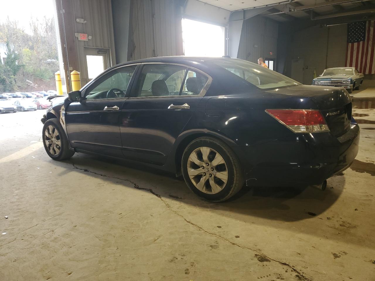 2009 Honda Accord - Image 2
