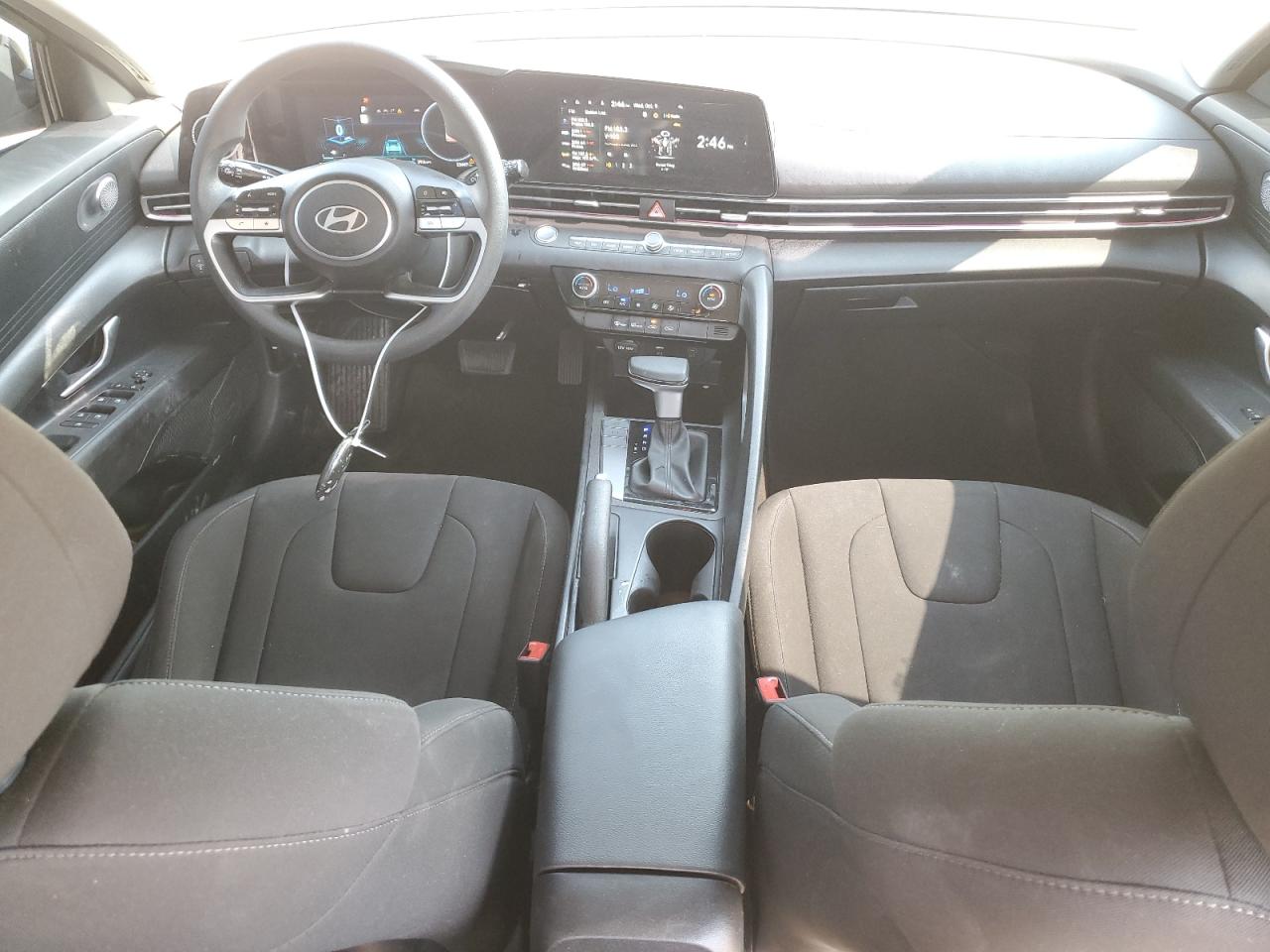 2024 Hyundai Elantra - Image 8