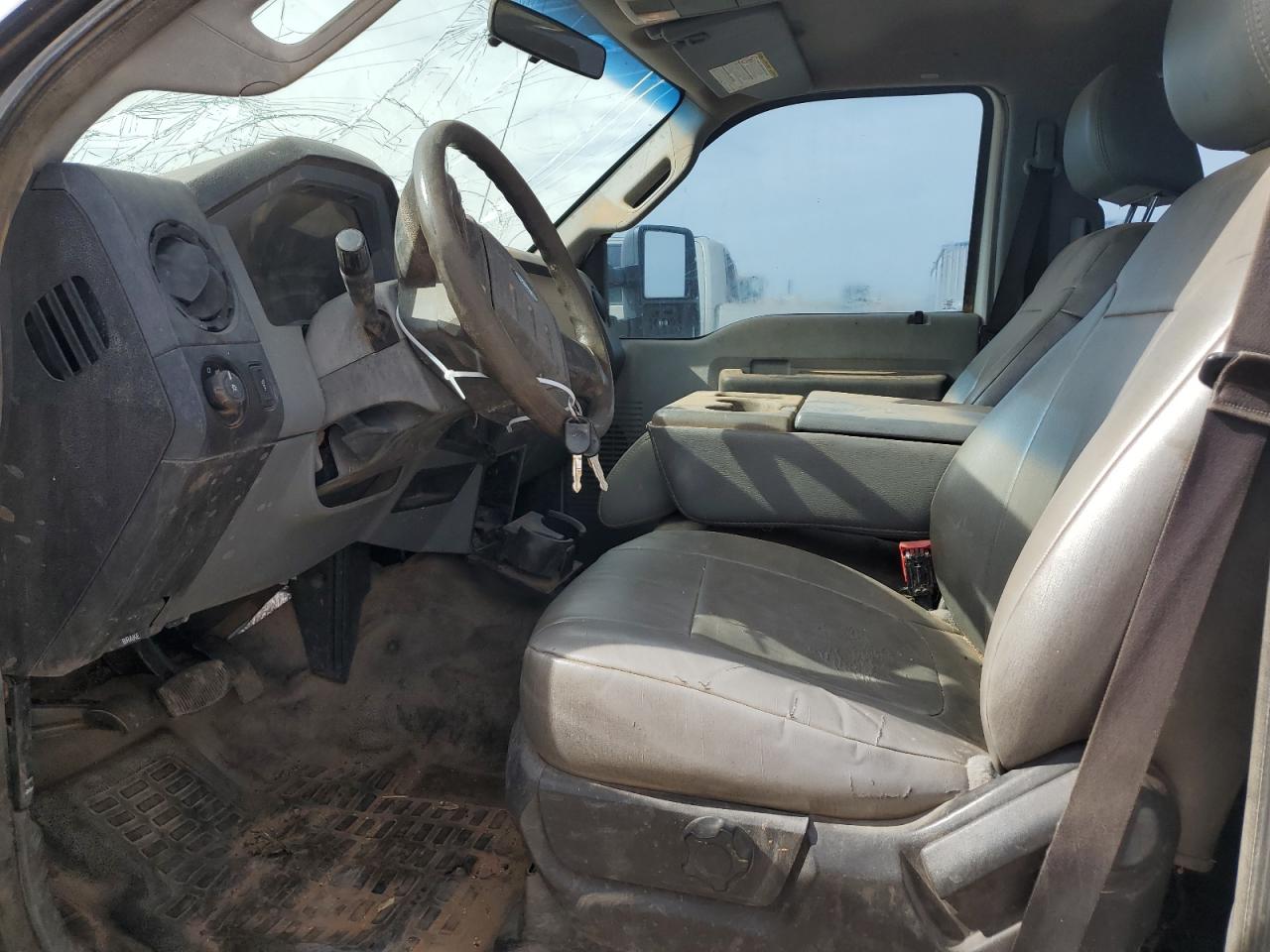 2012 Ford F350 - Image 7