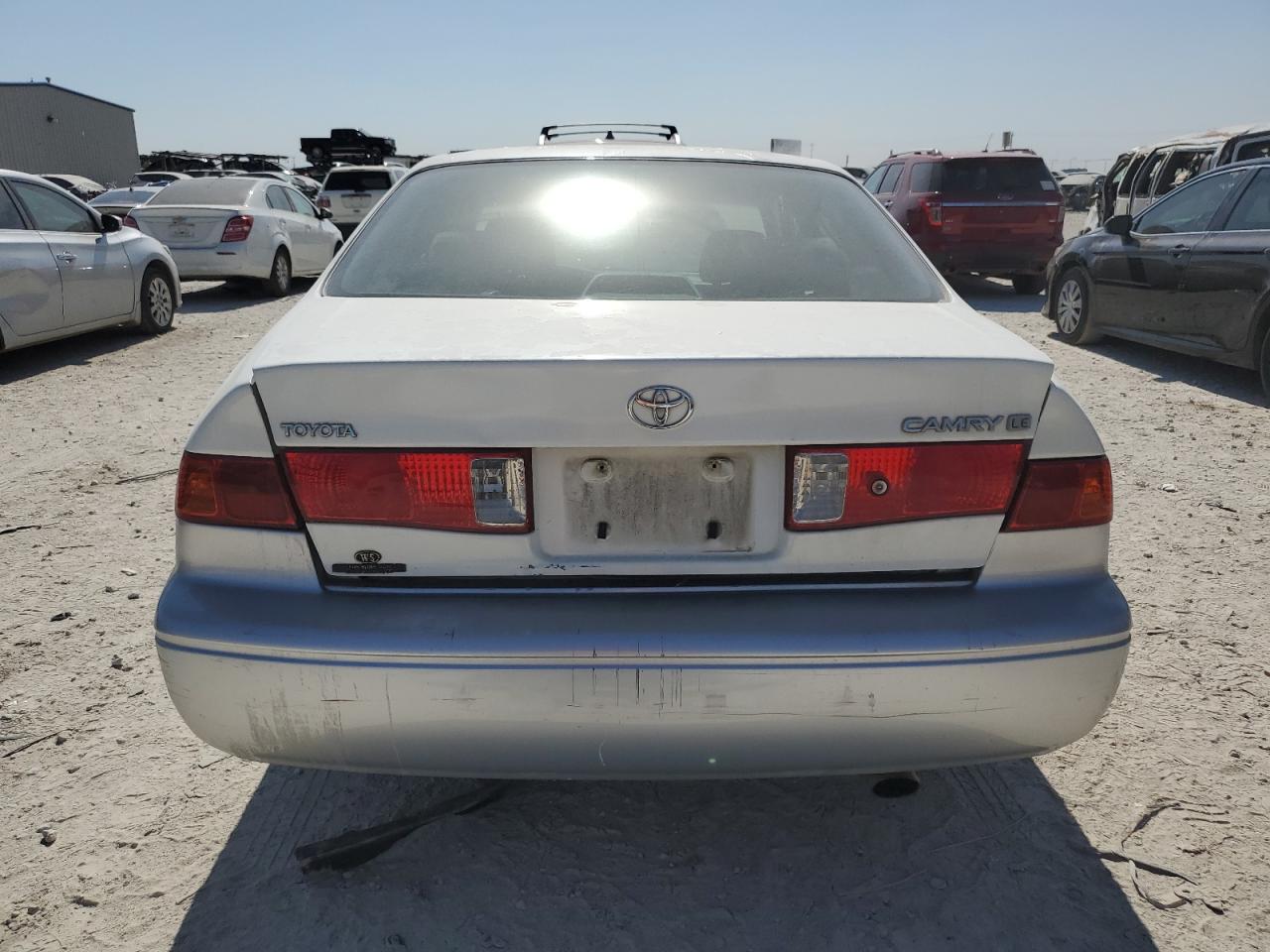 2001 Toyota Camry Ce VIN: JT2BG22K110573210 Lot: 76612024