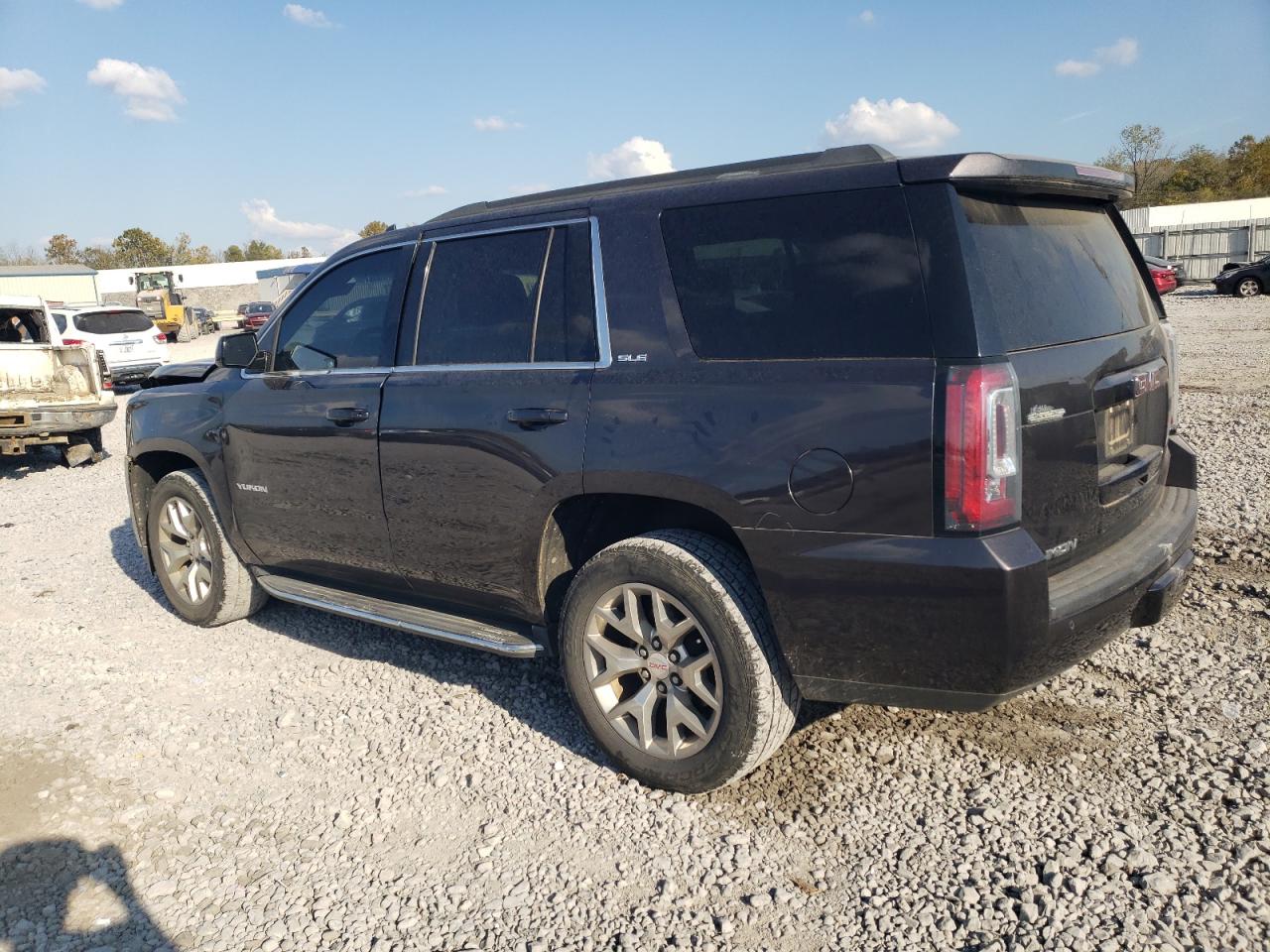 2018 GMC Yukon - Image 2