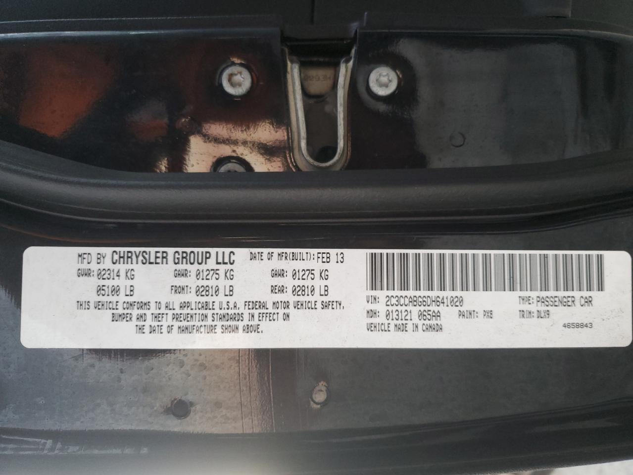 2013 Chrysler 300 - Image 12