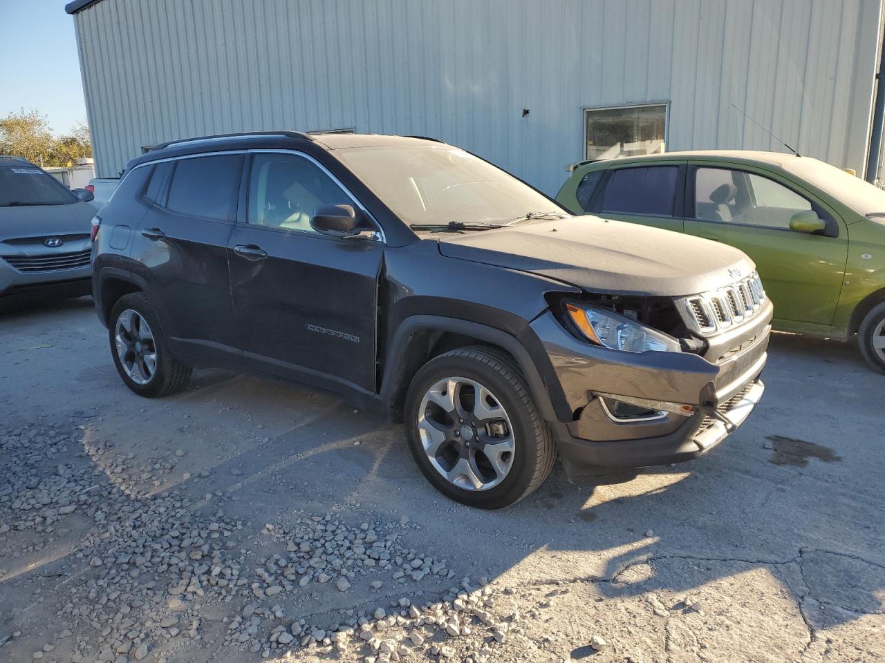 2018 Jeep Compass - Image 4