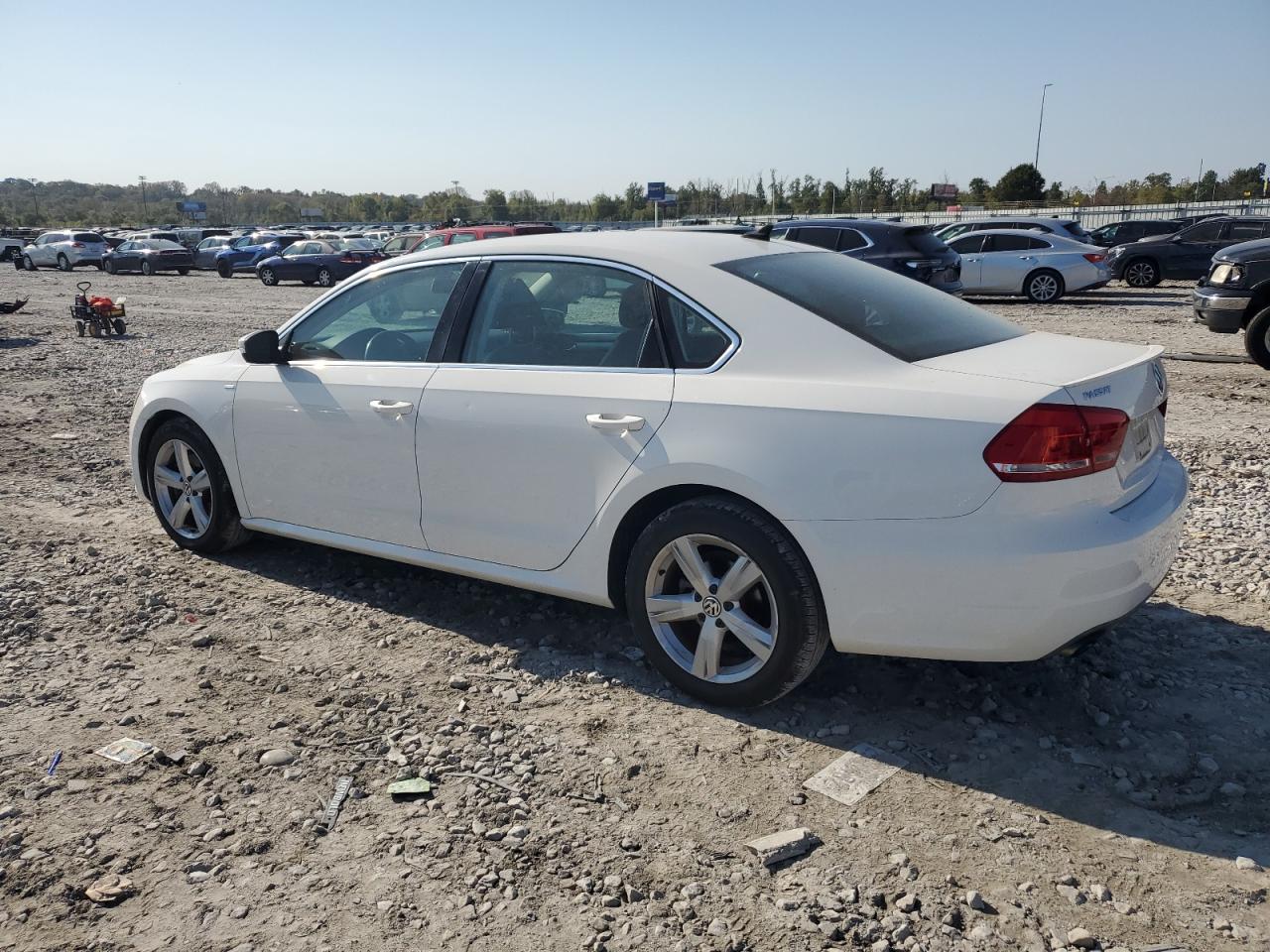 1VWAS7A33EC030693 2014 Volkswagen Passat S