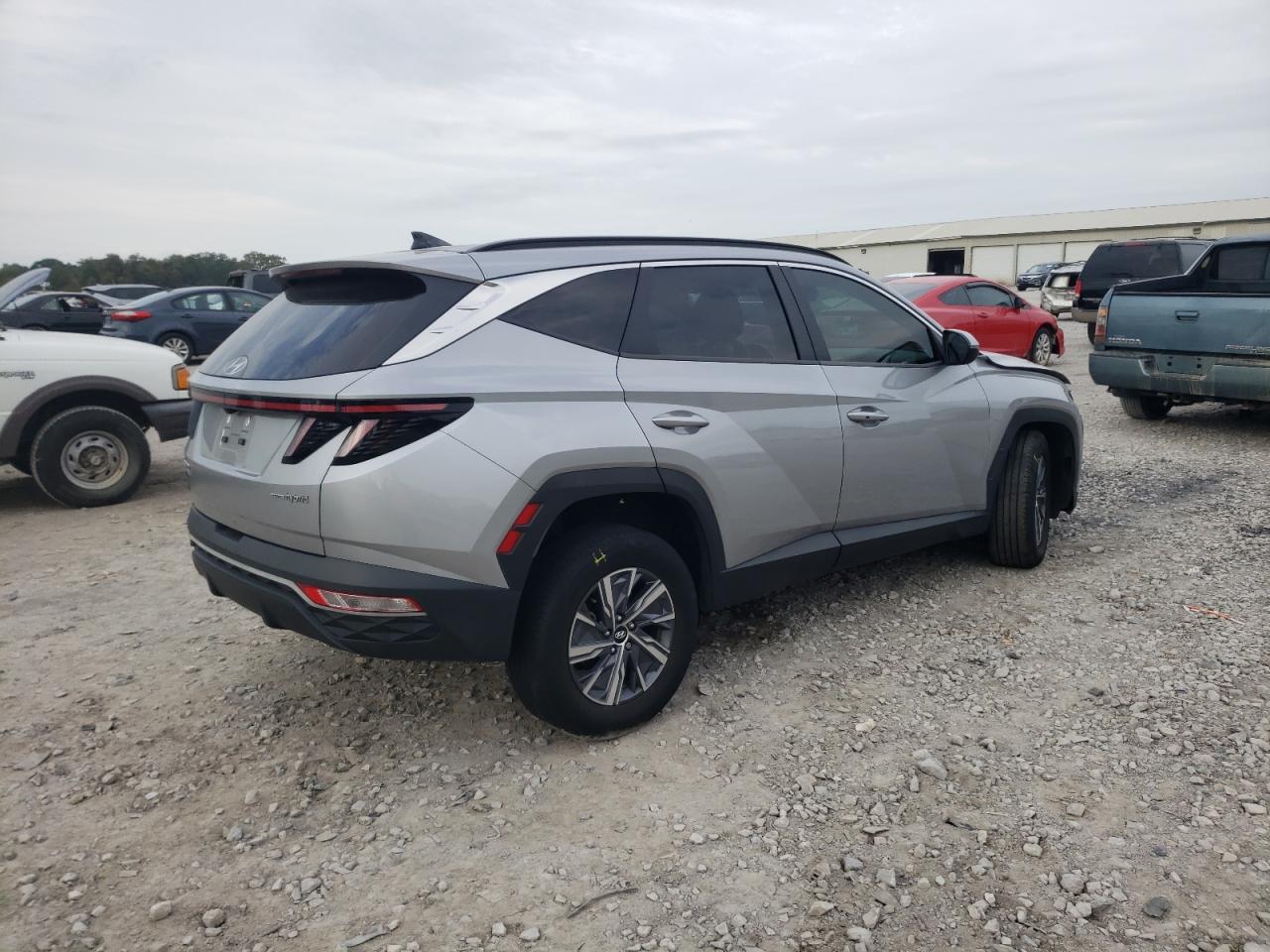 2022 Hyundai Tucson - Image 3