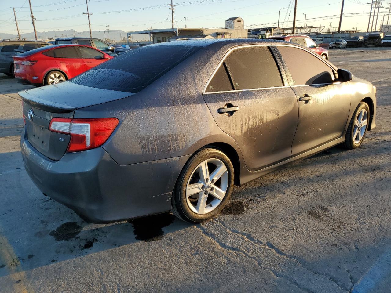 2014 Toyota Camry - Image 3