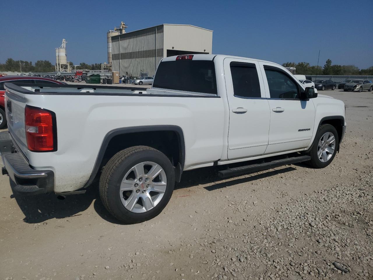 2016 GMC Sierra - Image 3