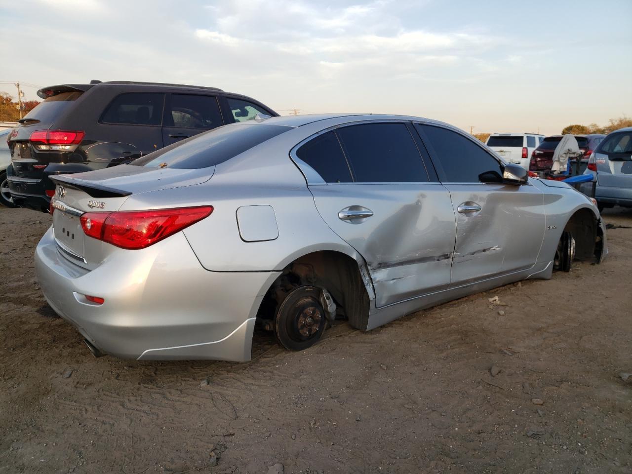 2016 Infiniti Q50 - Image 3