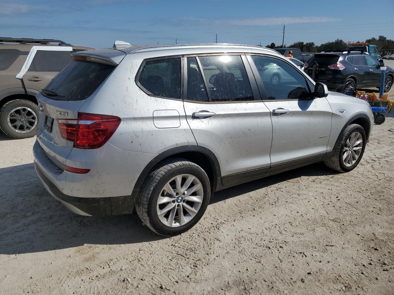 VIN 5UXWX9C39H0W76103 2017 BMW X3 no.3