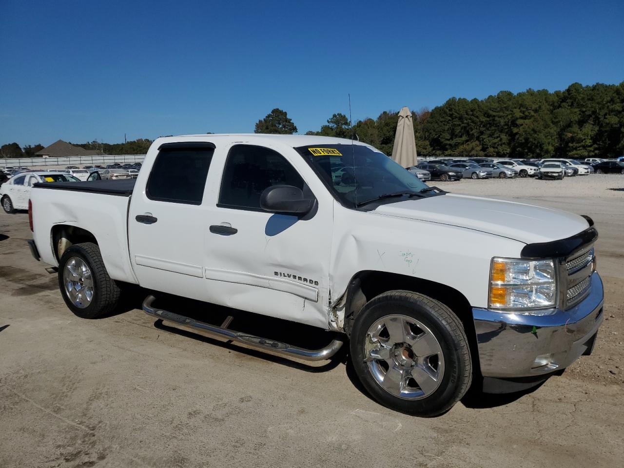 2012 Chevrolet Silverado - Image 4