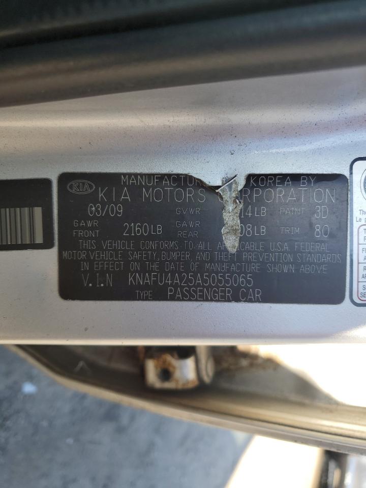 2010 Kia Forte - Image 13
