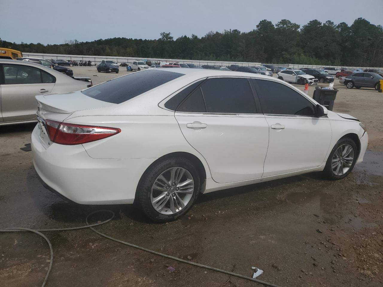 2015 Toyota Camry - Image 3