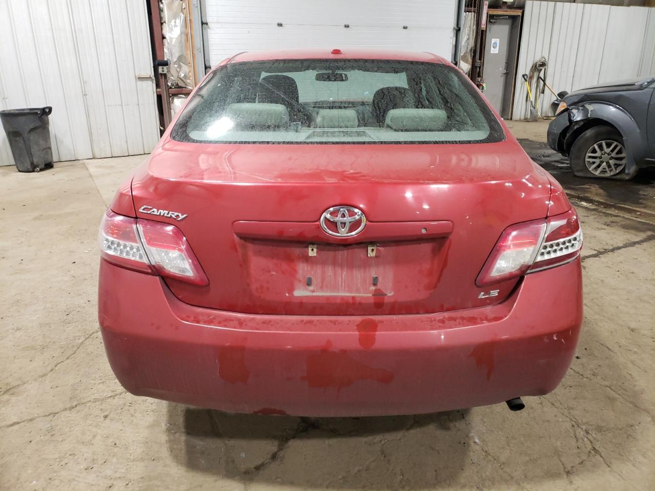 4T1BF3EK2AU568694 2010 Toyota Camry Base