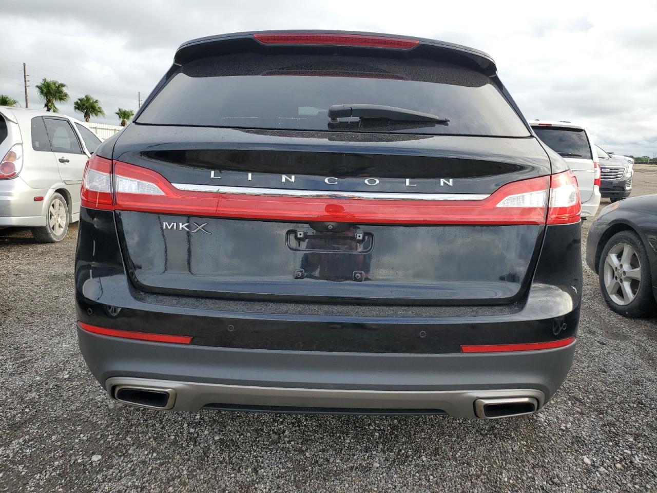 2LMPJ6LR3JBL49369 2018 Lincoln Mkx Reserve