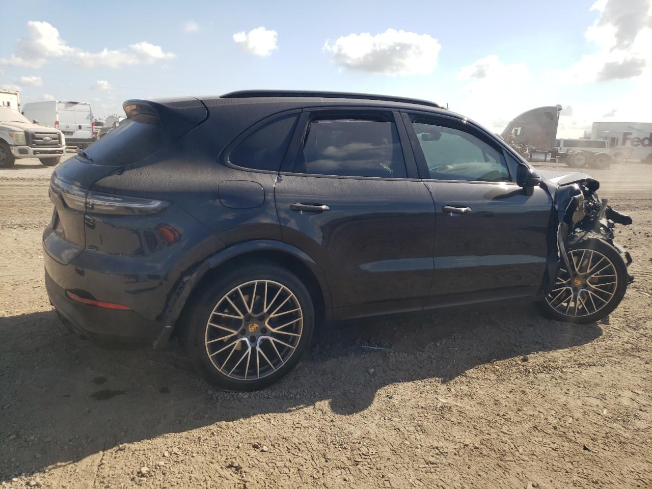 2021 Porsche Cayenne - Image 3