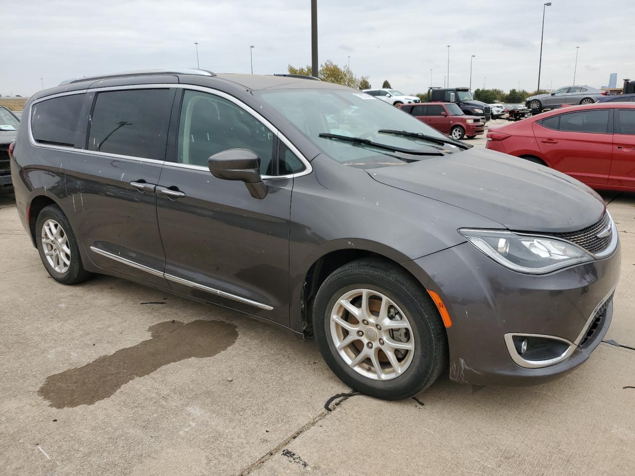 2020 Chrysler Pacifica - Image 4