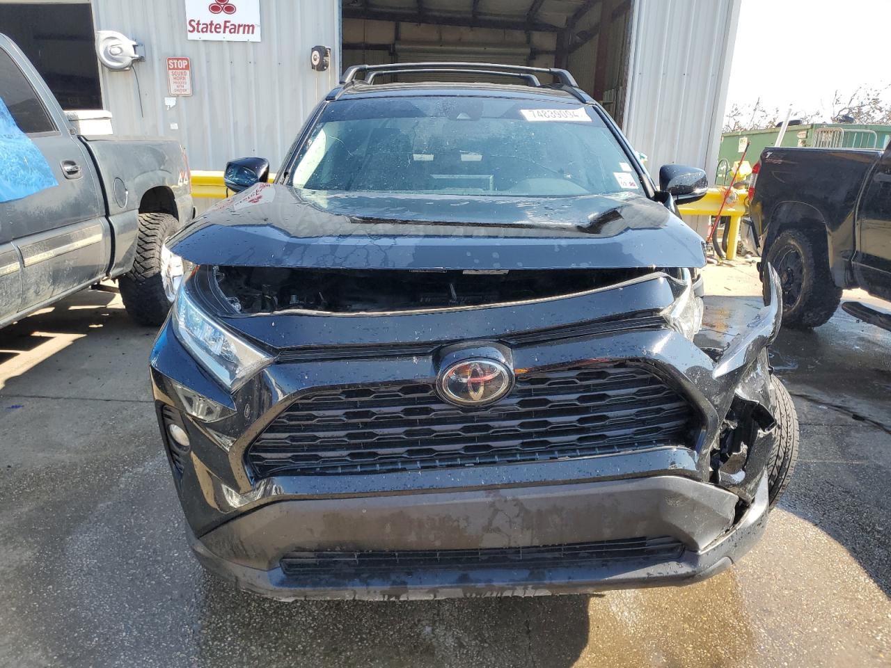 2021 Toyota RAV 4 - Image 5