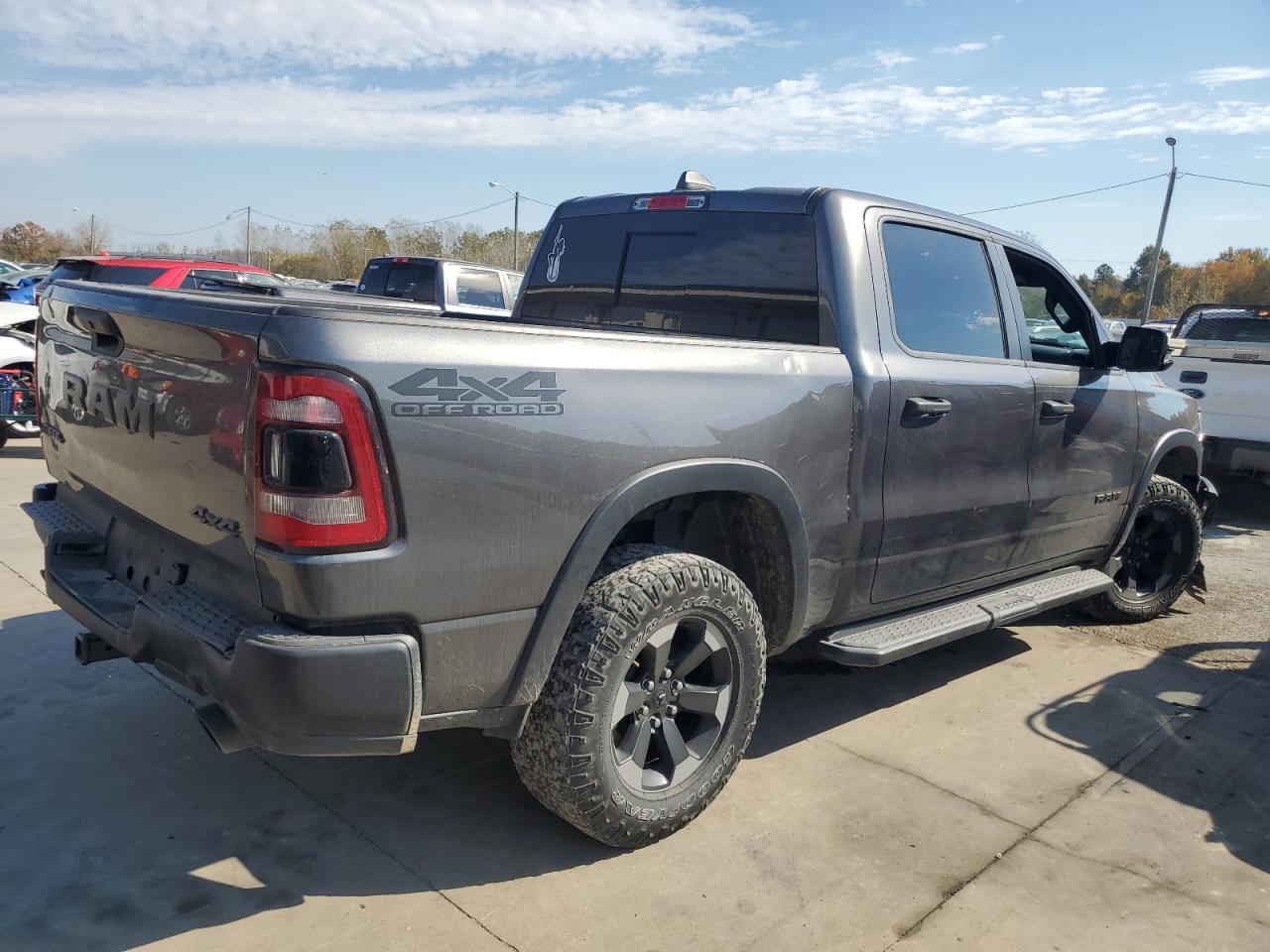 2021 RAM 1500 - Image 3