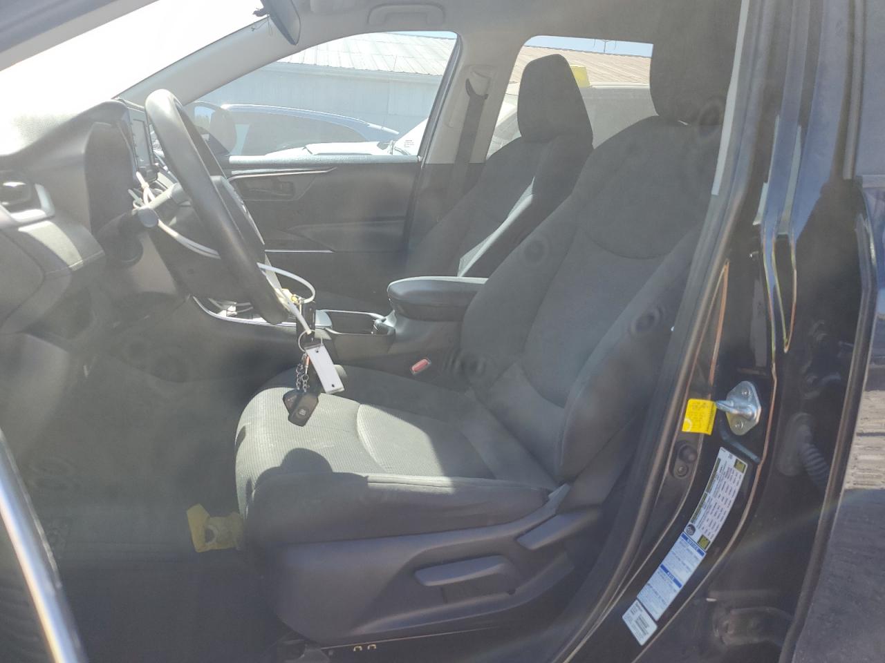 2019 Toyota RAV 4 - Image 7