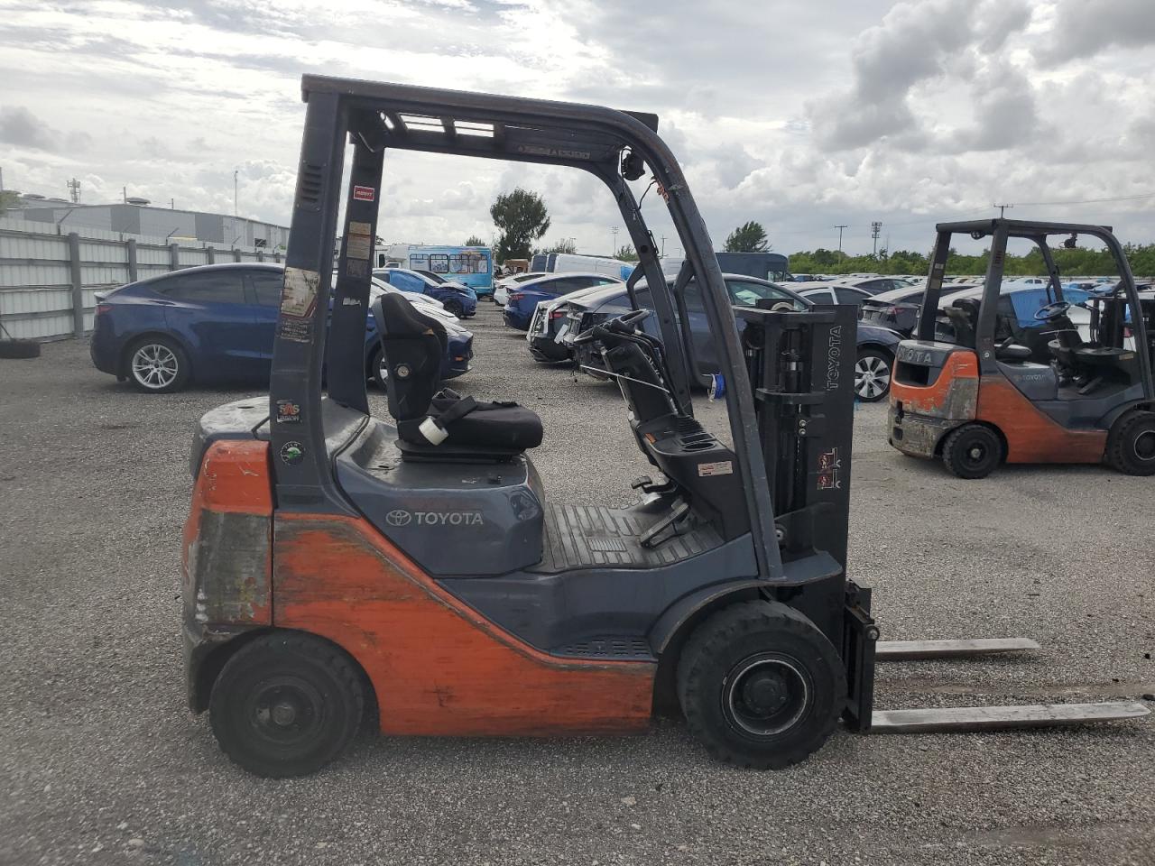 2015 Toyota Forklift VIN: M1AF37 Lot: 77690814