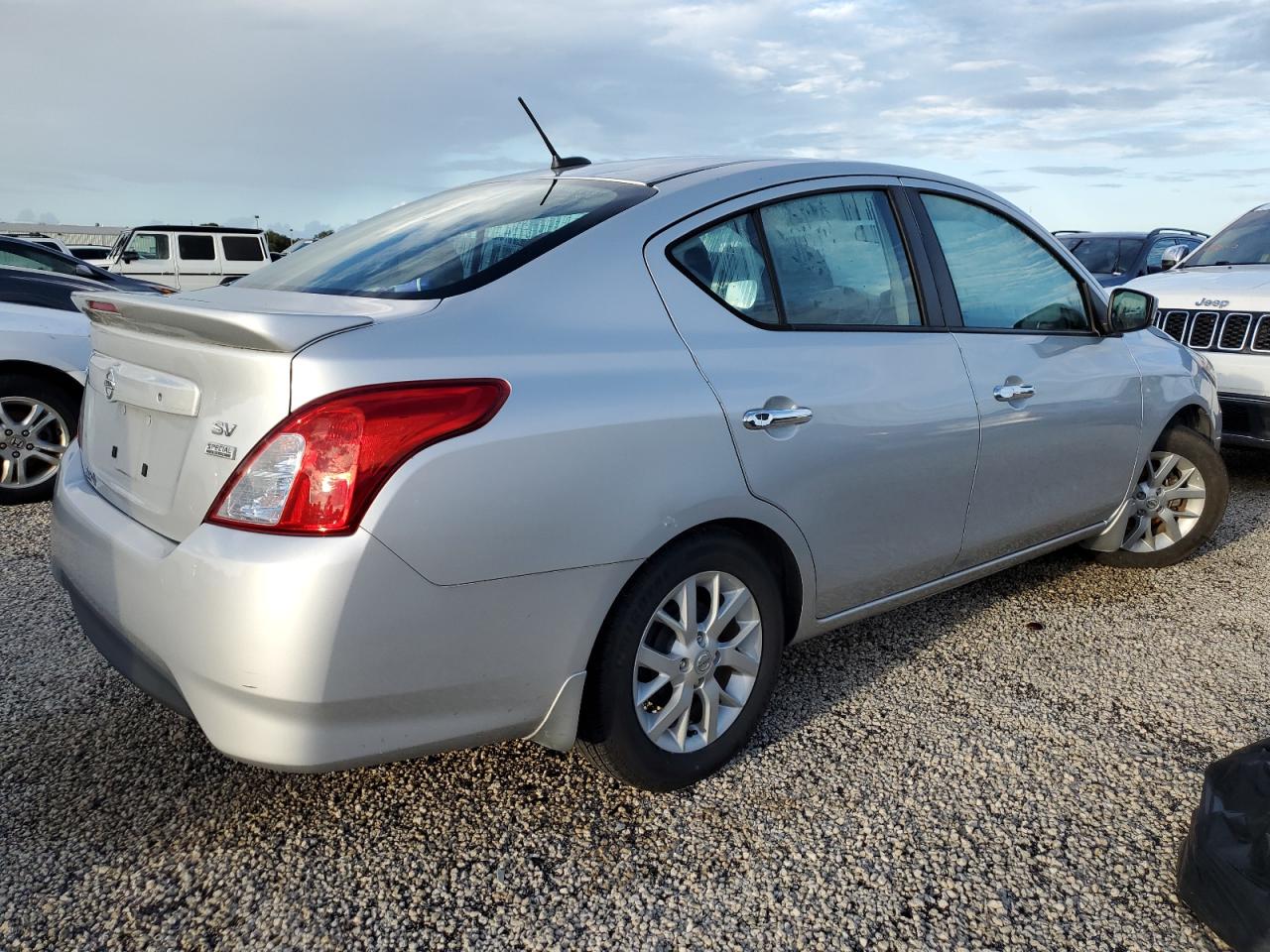 2017 Nissan Versa - Image 3