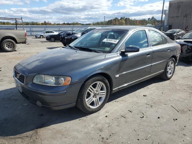 2005 Volvo S60 