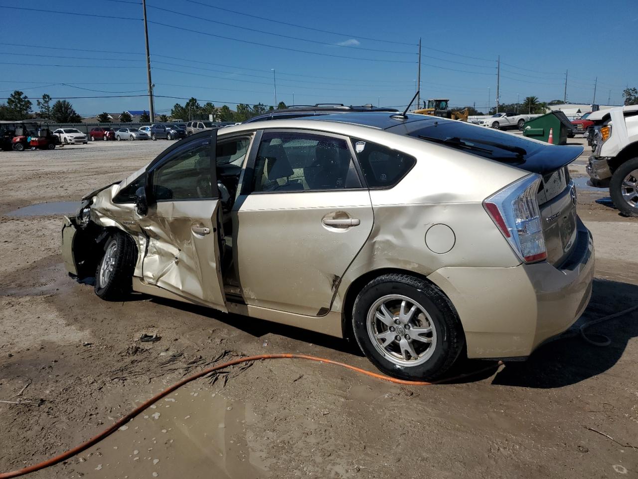 2010 Toyota Prius - Image 2