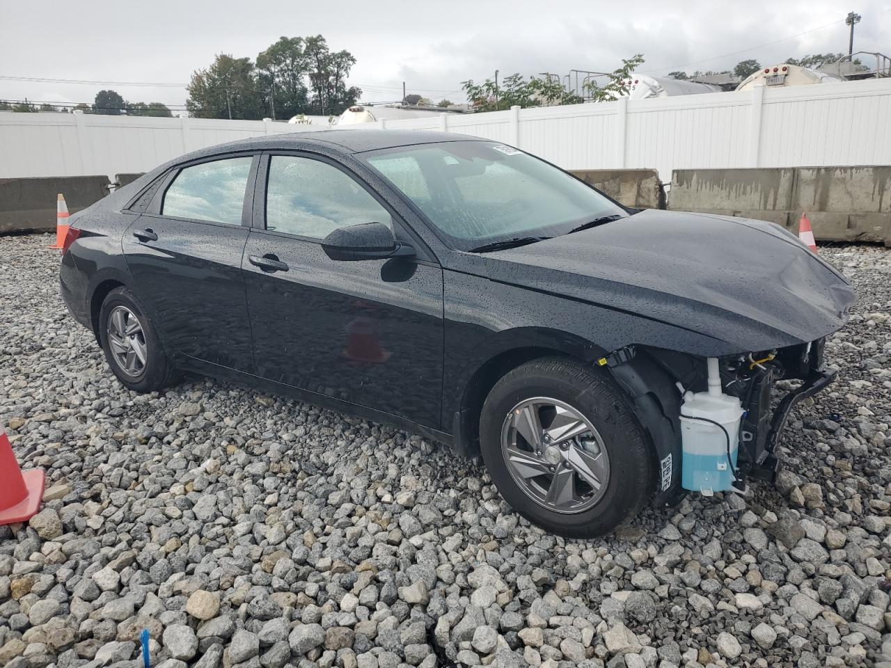 2024 Hyundai Elantra - Image 4