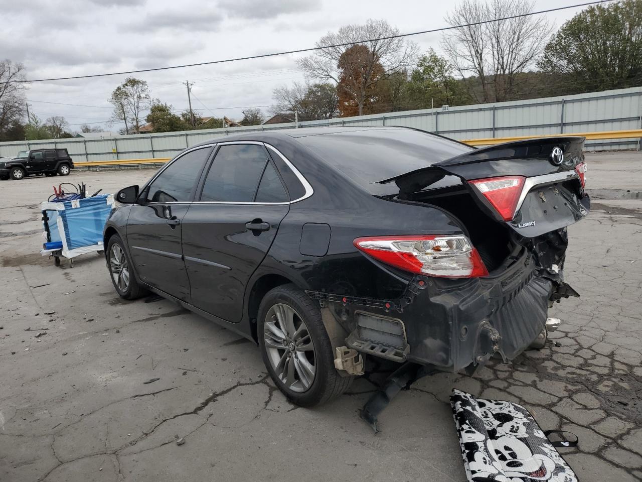 VIN 4T1BF1FK0HU722378 2017 TOYOTA CAMRY no.2