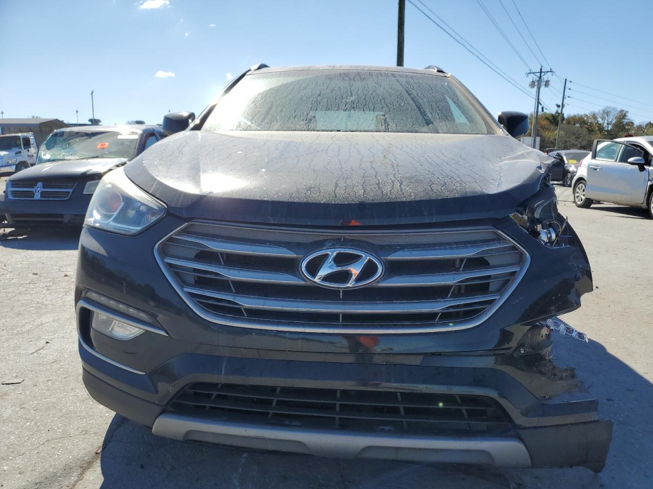 2017 Hyundai Santa Fe - Image 5