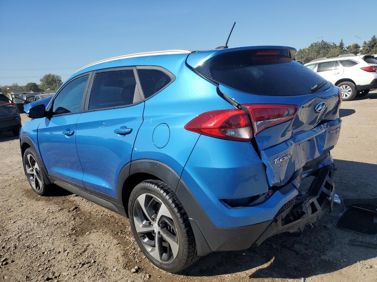 KM8J3CA20GU187803 2016 HYUNDAI TUCSON - Image 2