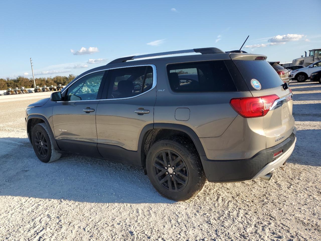 2019 GMC Acadia - Image 2