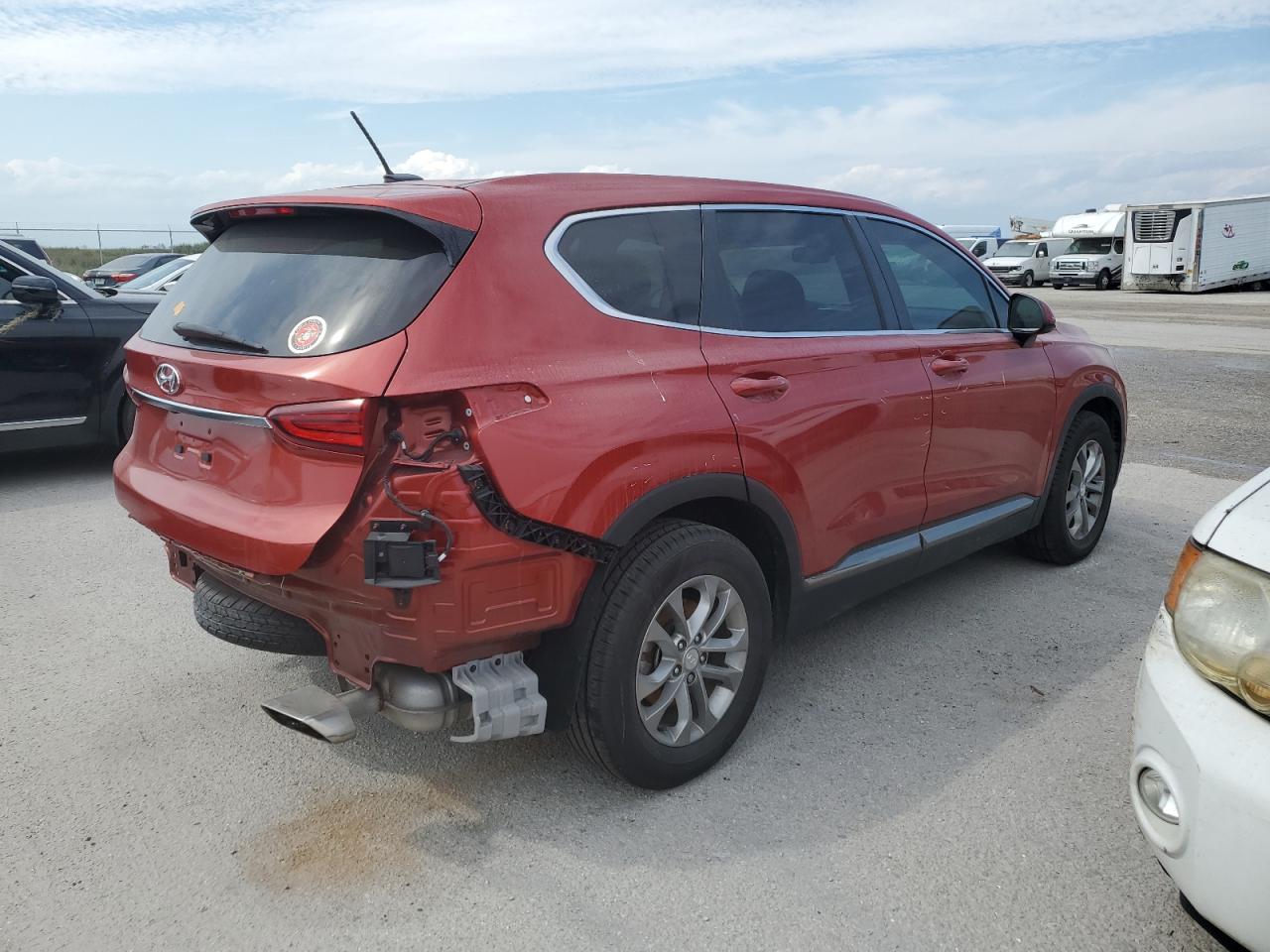 2019 Hyundai Santa Fe - Image 3