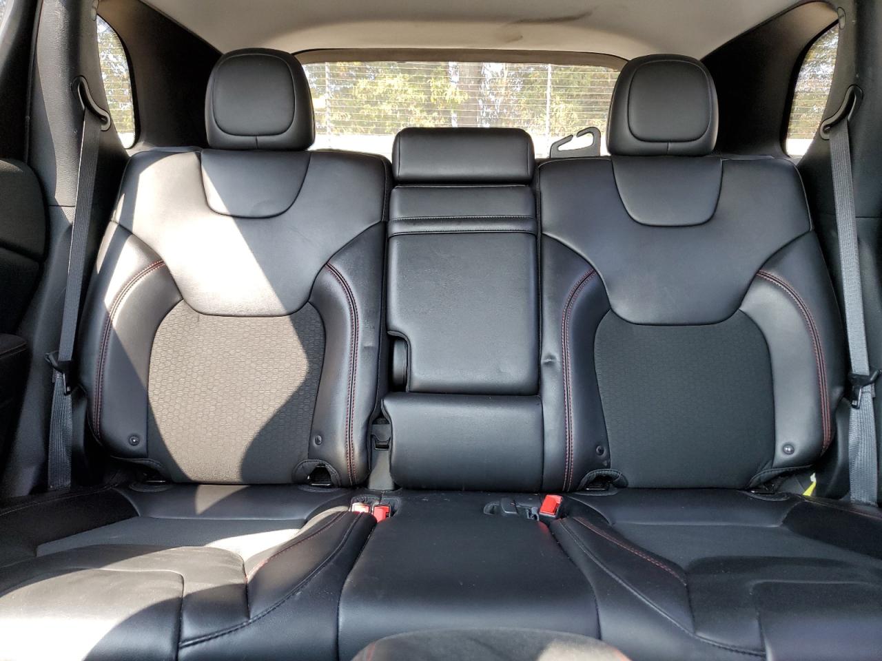2019 Jeep Cherokee - Image 10