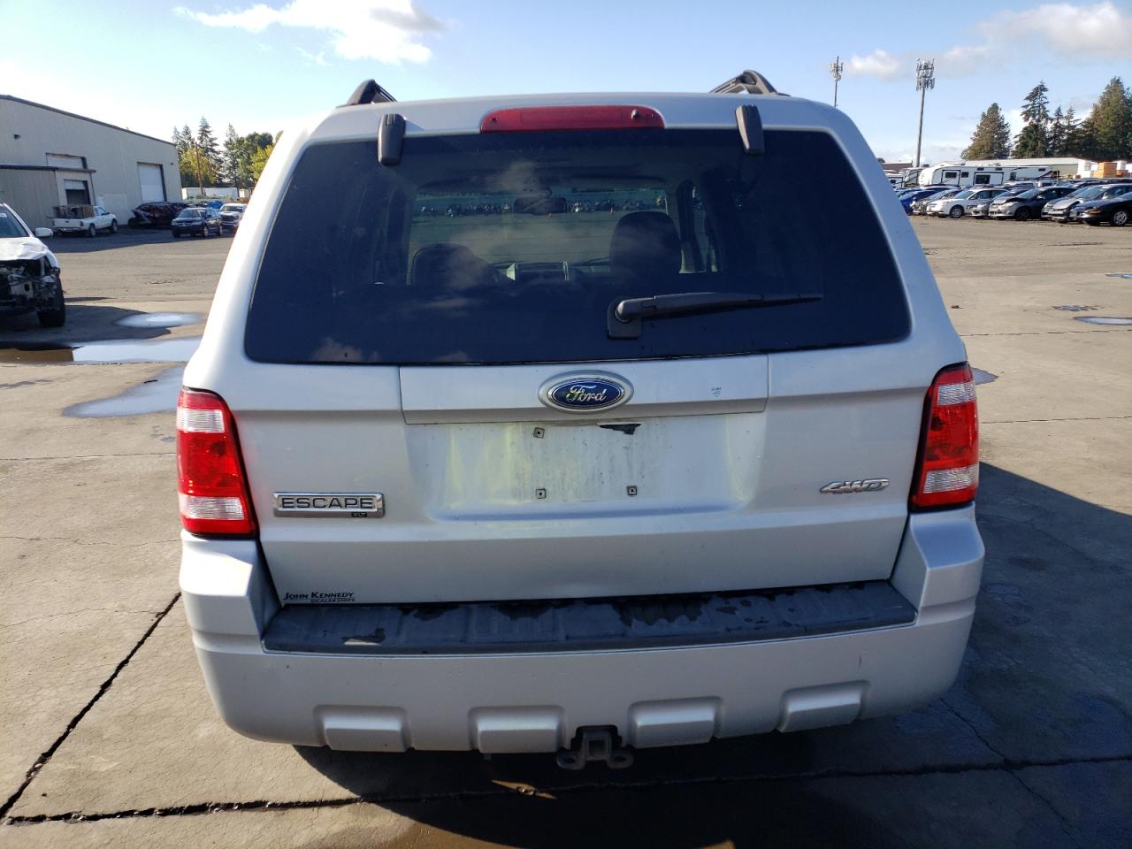 2008 Ford Escape Xlt VIN: 1FMCU93138KB11289 Lot: 76700584