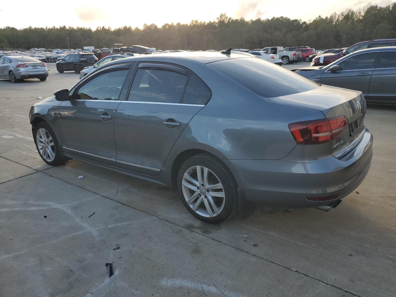 2017 Volkswagen Jetta - Image 2