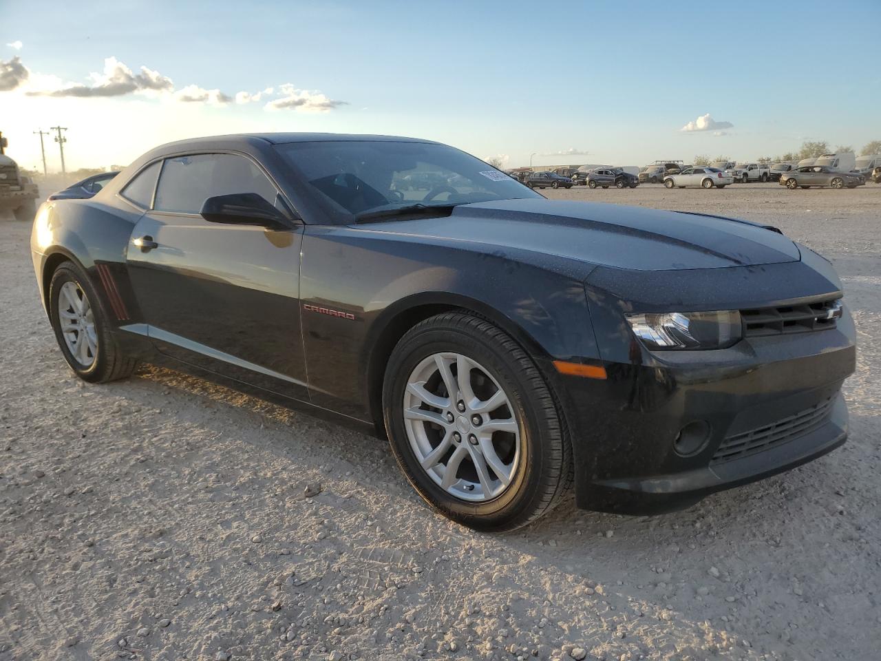 VIN 2G1FD1E33F9112385 2015 CHEVROLET CAMARO no.4