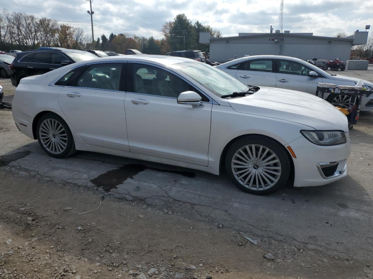 2017 Lincoln MKZ - Image 4