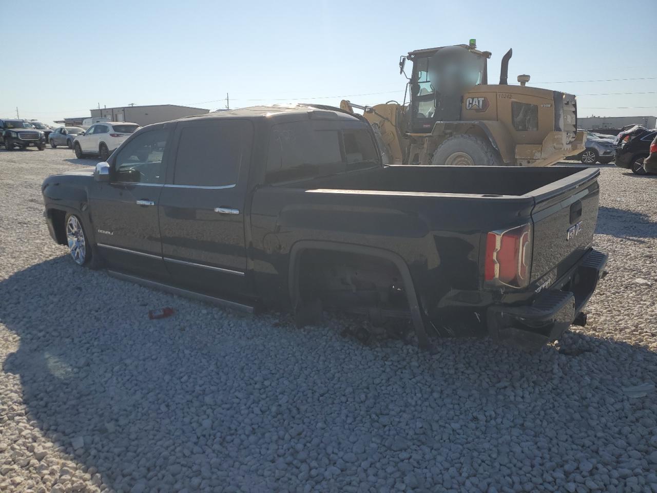 2016 GMC Sierra - Image 2