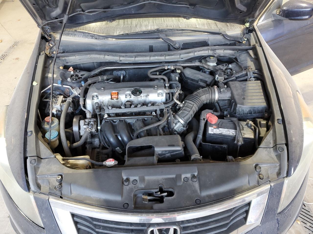 2010 Honda Accord - Image 11