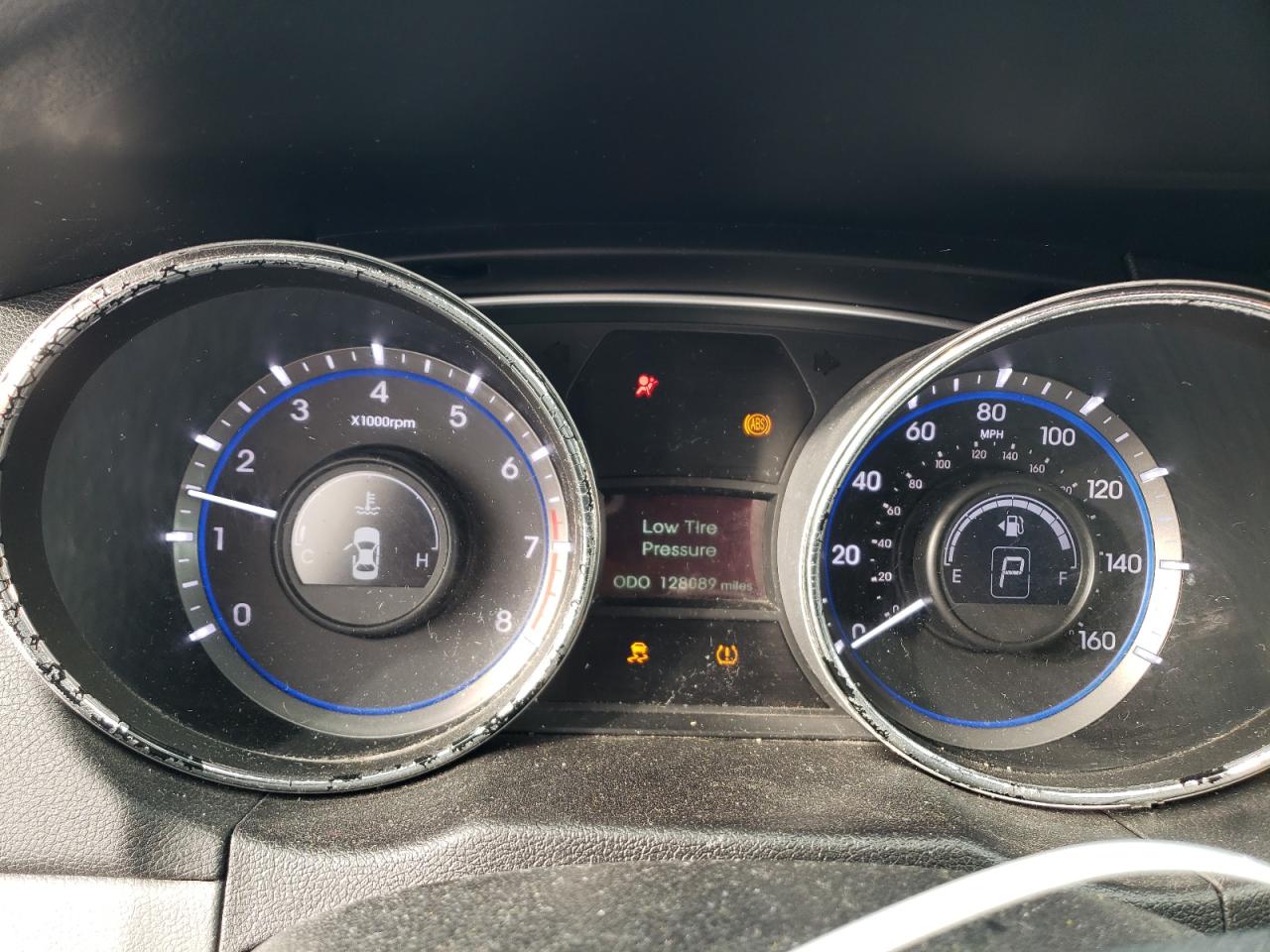 2014 Hyundai Sonata - Image 9